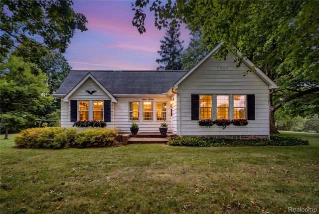 1600 E Dryden Road, Metamora Township, MI 48455