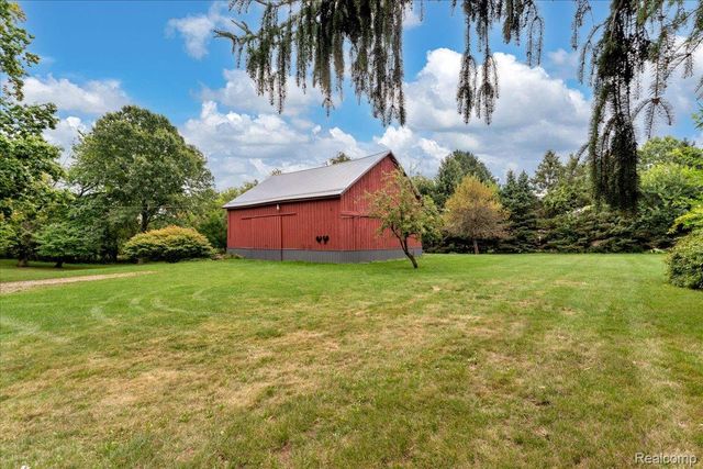 1600 E Dryden Road, Metamora Township, MI 48455