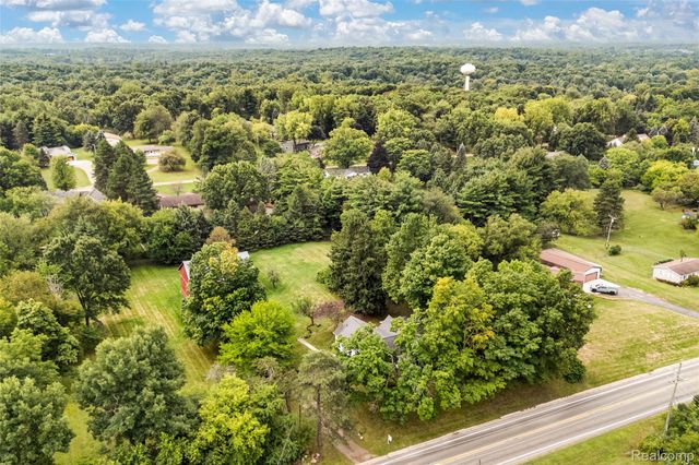 1600 E Dryden Road, Metamora Township, MI 48455