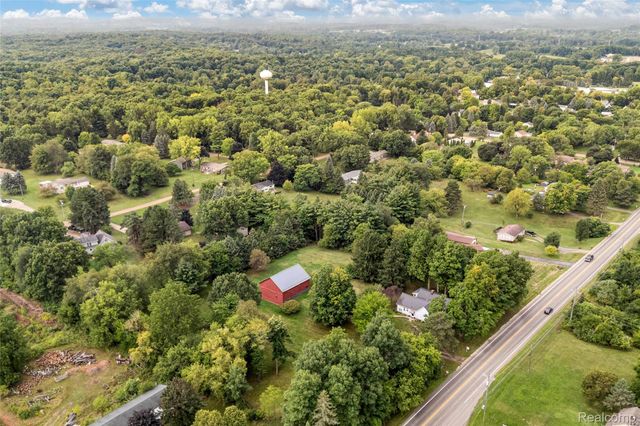 1600 E Dryden Road, Metamora Township, MI 48455