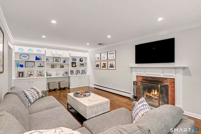 4 Cardinal Lane, Westport, CT 06880