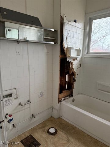 7611 Marble Avenue, Cleveland, OH 44105