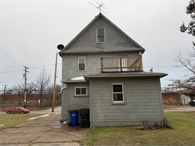 7611 Marble Avenue, Cleveland, OH 44105