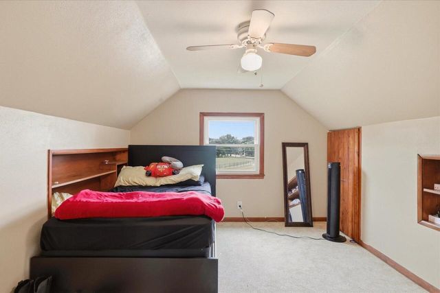 920 N Grandview BOULEVARD, Waukesha, WI 53188