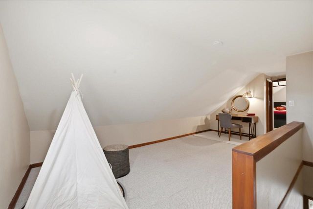 920 N Grandview BOULEVARD, Waukesha, WI 53188