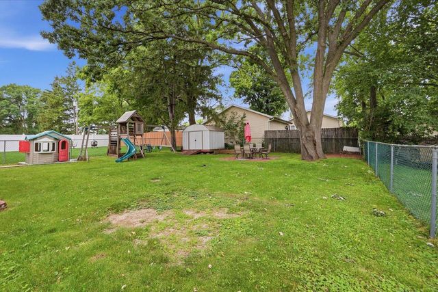 920 N Grandview BOULEVARD, Waukesha, WI 53188