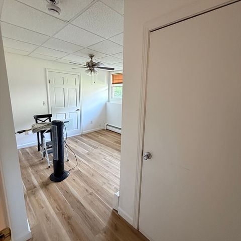 11 Thyme Ln, North Attleboro, MA 02760