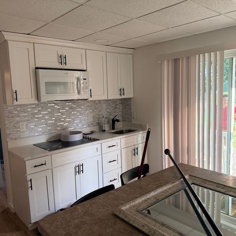 11 Thyme Ln, North Attleboro, MA 02760