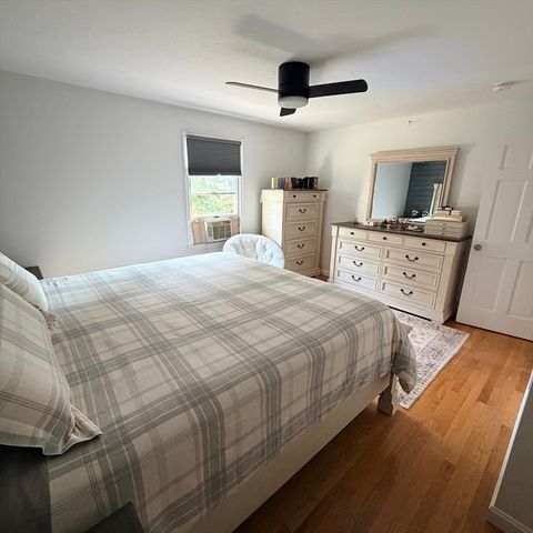 11 Thyme Ln, North Attleboro, MA 02760