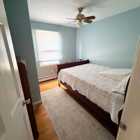 11 Thyme Ln, North Attleboro, MA 02760