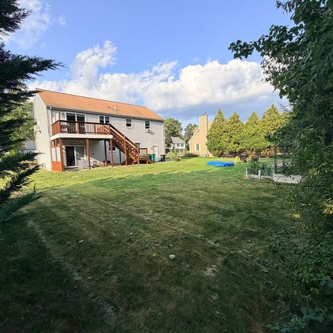 11 Thyme Ln, North Attleboro, MA 02760