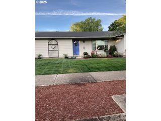 2119 15TH St, Springfield, OR 97477