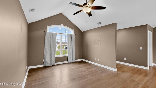 79 Cormans Crossing Blvd, Coxs Creek, KY 40013