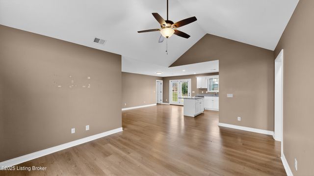 79 Cormans Crossing Blvd, Coxs Creek, KY 40013