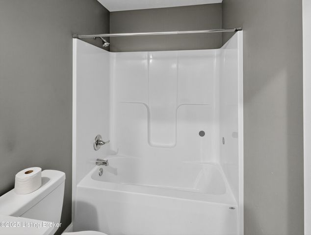 79 Cormans Crossing Blvd, Coxs Creek, KY 40013