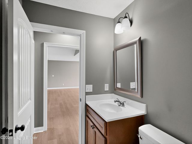 79 Cormans Crossing Blvd, Coxs Creek, KY 40013