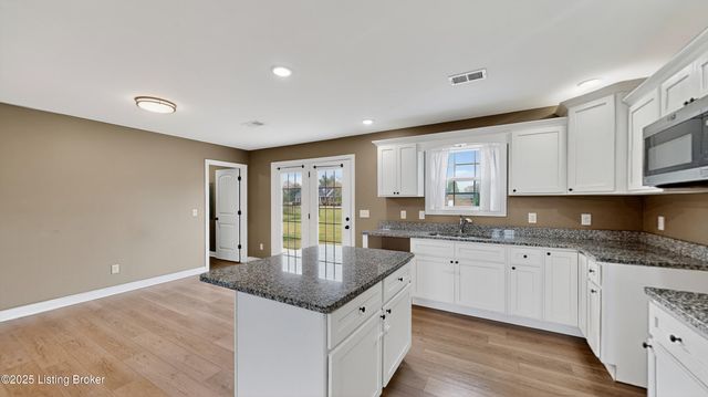 79 Cormans Crossing Blvd, Coxs Creek, KY 40013