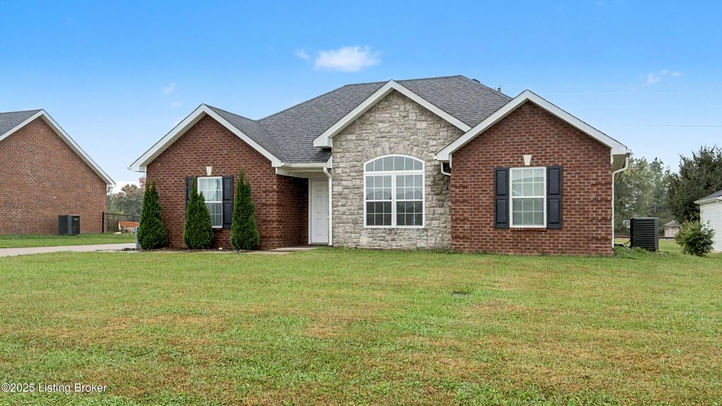 79 Cormans Crossing Blvd, Coxs Creek, KY 40013