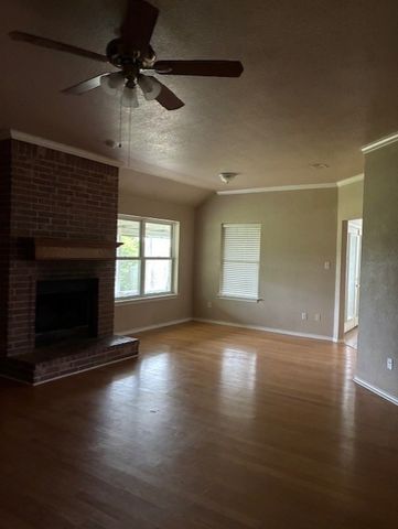 1157 N 3rd Street, Wills Point, TX 75169