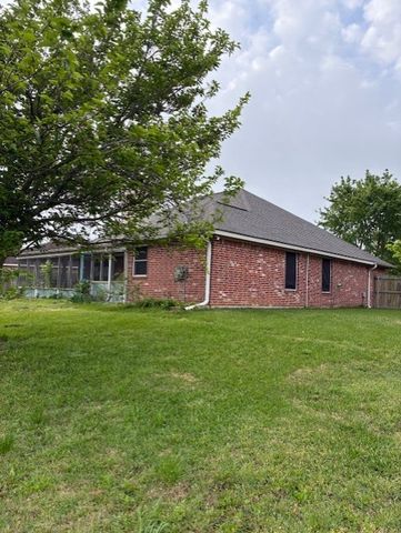 1157 N 3rd Street, Wills Point, TX 75169