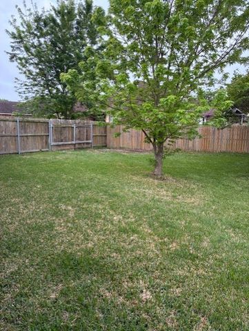 1157 N 3rd Street, Wills Point, TX 75169