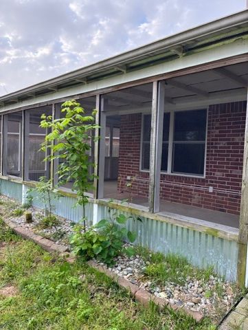 1157 N 3rd Street, Wills Point, TX 75169