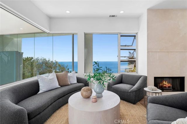 468 Ashton, Laguna Beach, CA 92651