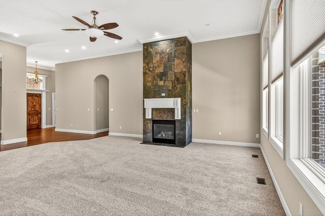 3905 E Windsmore Drive, Springfield, MO 65802