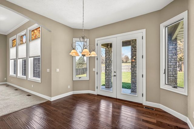 3905 E Windsmore Drive, Springfield, MO 65802