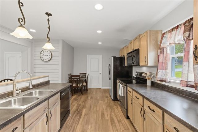 932 Dakota Street, Leavenworth, KS 66048