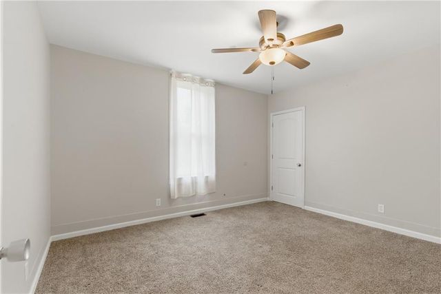 932 Dakota Street, Leavenworth, KS 66048