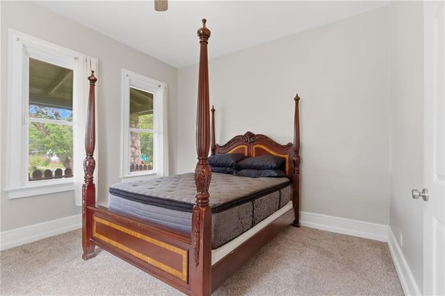 932 Dakota Street, Leavenworth, KS 66048