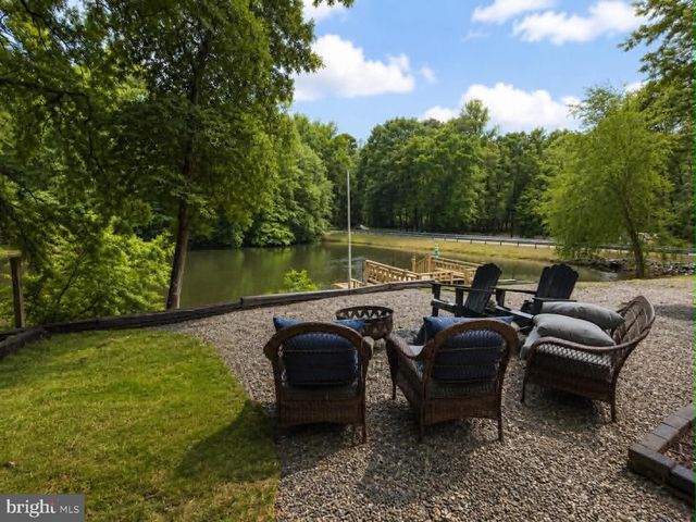 340 LAND OR DR, Ruther Glen, VA 22546