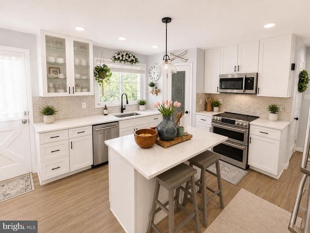 340 LAND OR DR, Ruther Glen, VA 22546