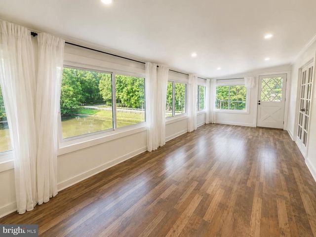 340 LAND OR DR, Ruther Glen, VA 22546