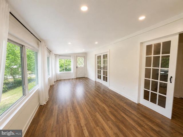340 LAND OR DR, Ruther Glen, VA 22546