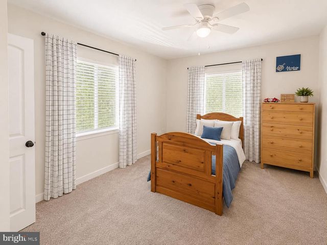 340 LAND OR DR, Ruther Glen, VA 22546