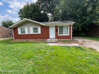 11107 Thunder Dr, Louisville, KY 40272
