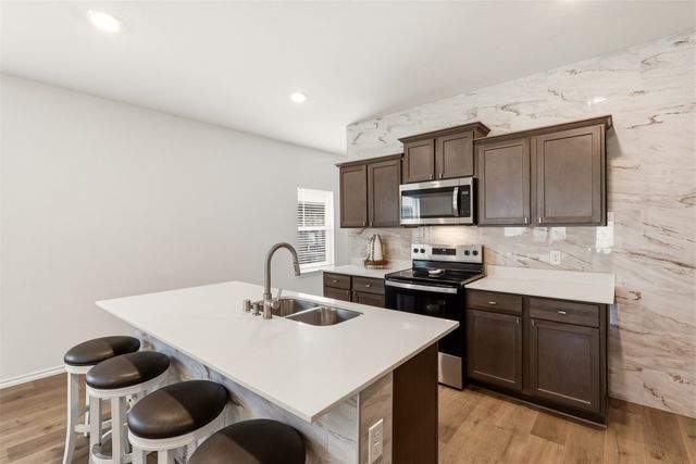 2013 Crested Jay Drive, Crandall, TX 75114
