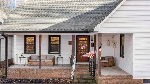 309 Green Valley Drive, Chesnee, SC 29323