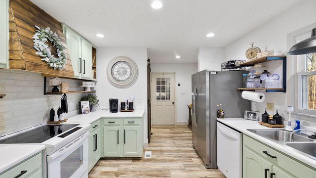 309 Green Valley Drive, Chesnee, SC 29323