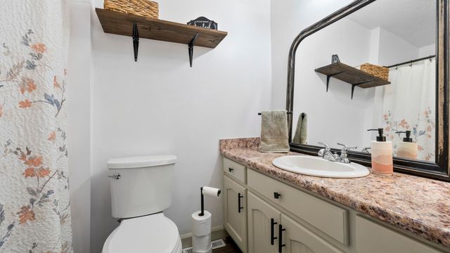 309 Green Valley Drive, Chesnee, SC 29323