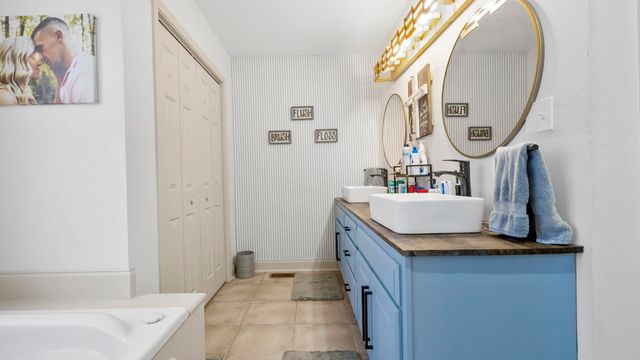 309 Green Valley Drive, Chesnee, SC 29323