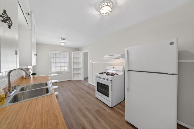 8323 Bonner Drive, Houston, TX 77017