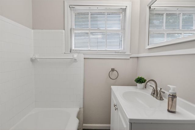 8323 Bonner Drive, Houston, TX 77017