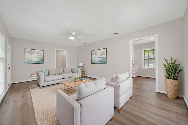 8323 Bonner Drive, Houston, TX 77017