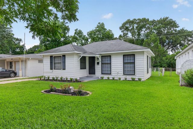 8323 Bonner Drive, Houston, TX 77017