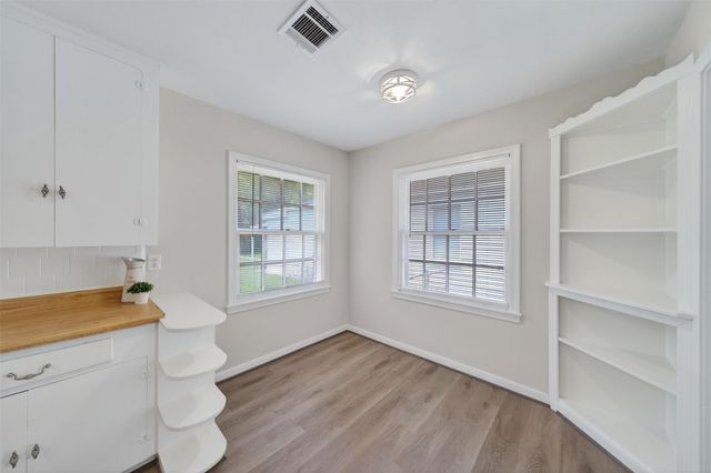 8323 Bonner Drive, Houston, TX 77017