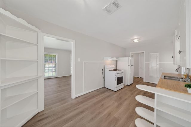 8323 Bonner Drive, Houston, TX 77017