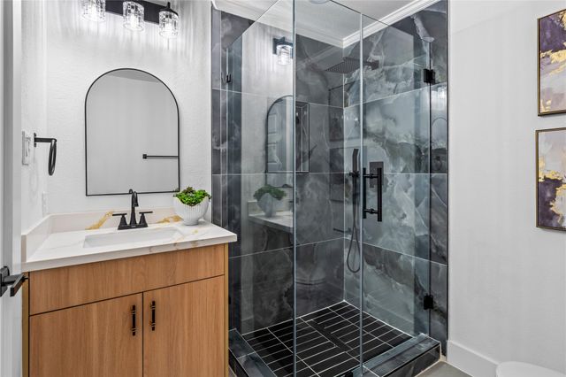 5751 Jason Street, Houston, TX 77096